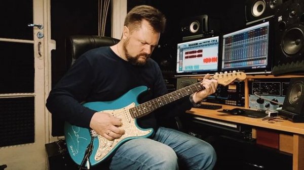 Fender Stratocaster (1993), Алексей Иовчев, импровизация.