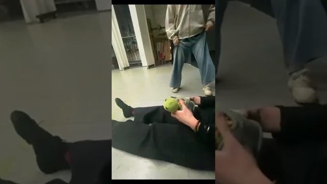 Демотиватор Амигос&Ена