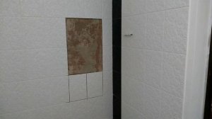 Что делать если плитка отошла от стены.