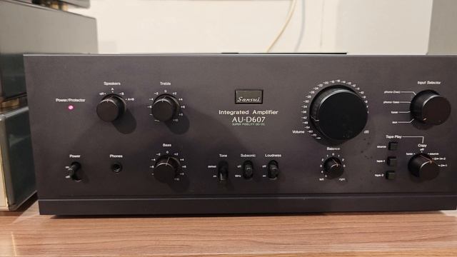 Усилитель Sansui AU-D607 (1979 г.в.) смотреть онлайн