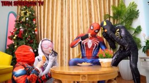 What If ALL COLOR SPIDER-MAN In 1 House? Spider-Man's Wife Gives Birth & JOKER Is GOOD HERO ?? +Mor