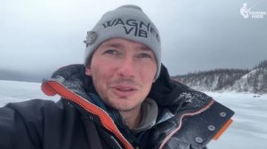 ВСЕ СБЕЖАЛИСЬ НА ПОМОЩЬ ДОСТАТЬ ЕГО! ЧУМОВАЯ РЫБАЛКА В ЯКУТИИ