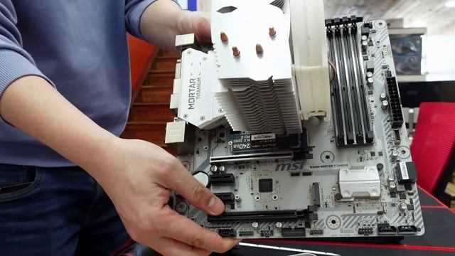 EZ Debug LED - CPU 점등 - 메모리 접촉불량. 고급 사양일수록 케이스 선택을 잘해야 합니다. смотреть онлайн