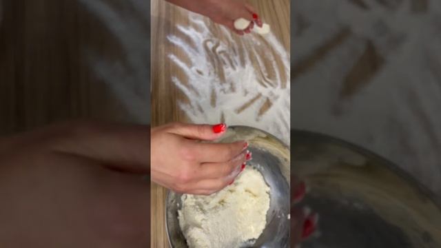 Сырники/Рецепт в комментариях/#сырники#творогрецепт смотреть онлайн