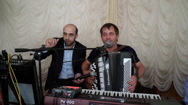 Песня на баяне. Гьоцlцlо гlадай, цlцlибиль гlадай!