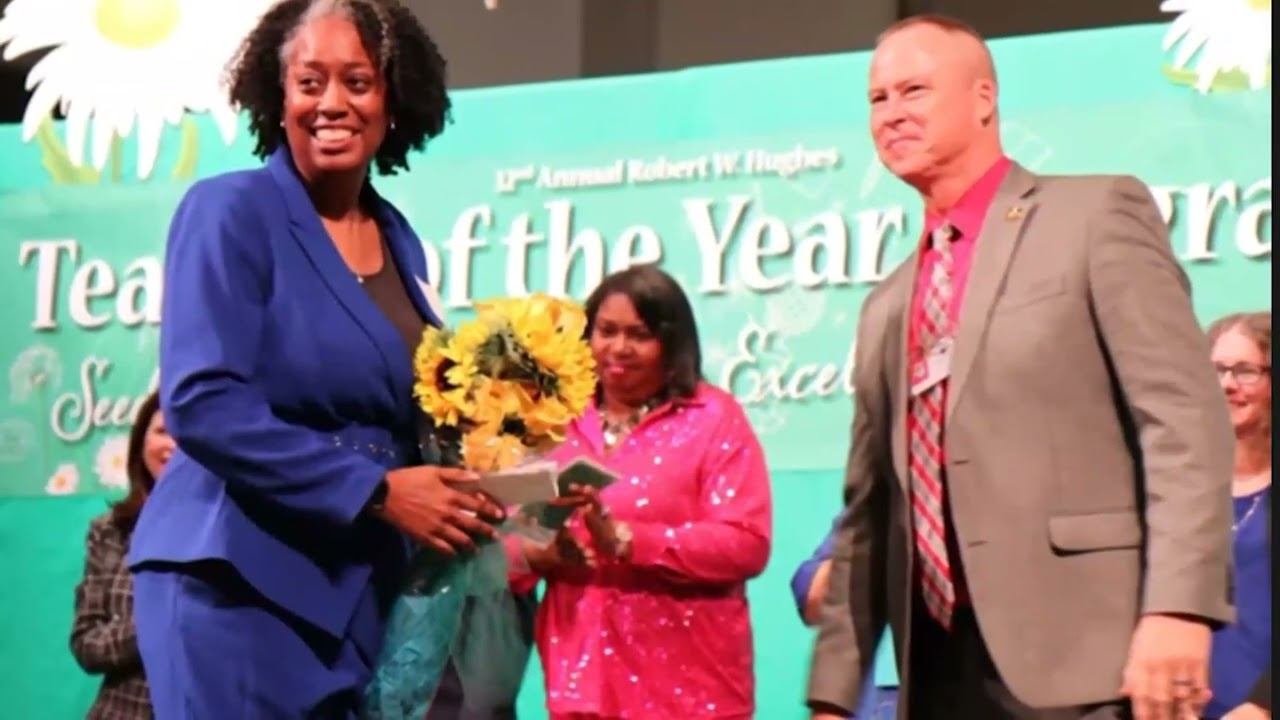 WUFT-TV NEWS First at Five 01/26/24 смотреть онлайн