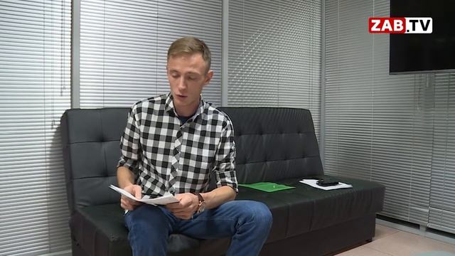 Рябов: "Если читинцы отдадут мне долг, я построю им крытый каток со спальнями" смотреть онлайн
