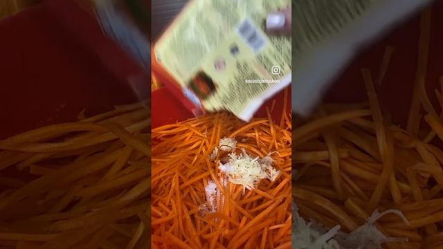 У каждой хозяйки есть свой рецепт корейской моркови, я готовлю по рецепту моей бабушки❤️ смотреть онлайн