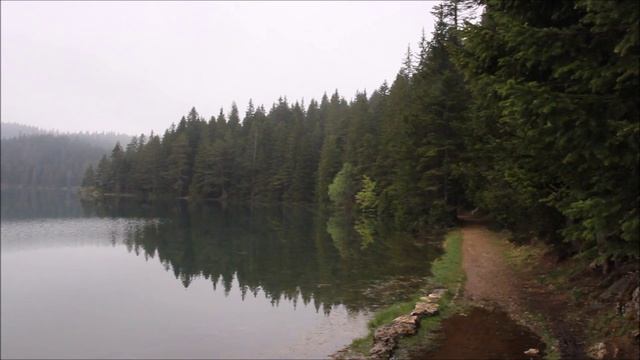 Черногория. Национальный парк Дурмитор. Чёрное озеро.