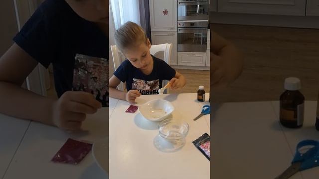 САМЫЙ ПРОСТОЙ РЕЦЕПТ СЛАЙМА! смотреть онлайн
