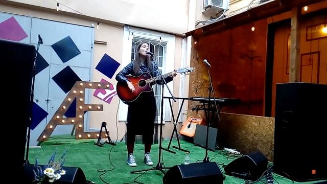 Вера Сухомлин - 004 (live Экватор) смотреть онлайн