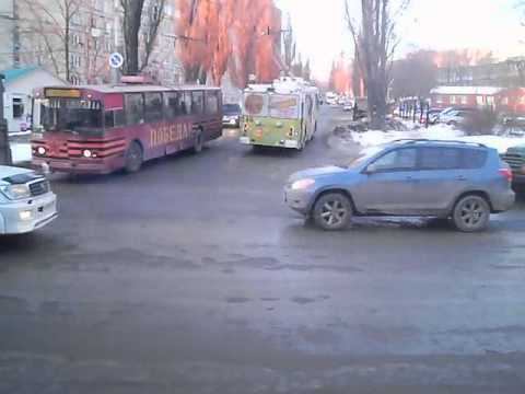 Буксующий троллейбус часть3 смотреть онлайн