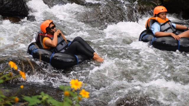 RANSEL WISATA GOES BROMO #TUBING FOTO смотреть онлайн