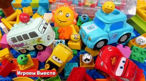 Конструктор с шариками для детей. Играем в Лего ЖИВОТНЫЕ. Развивающие игрушки !