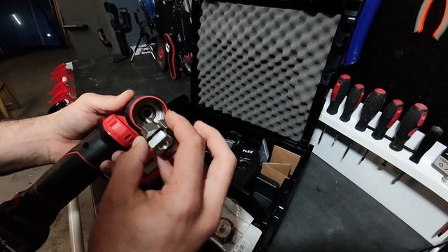 PRÉSENTATION & TEST de la mini polisseuse sans fil FLEX PXE 80 10.8-EC смотреть онлайн