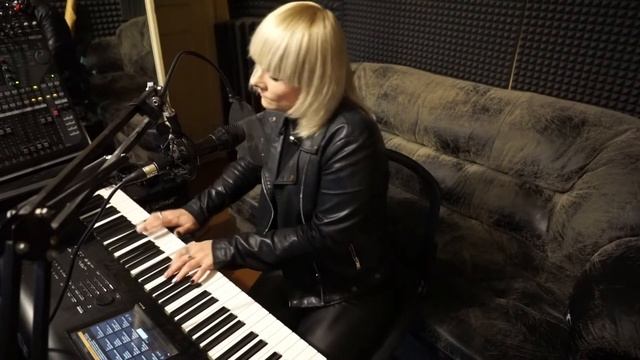Не позволь мне погибнуть. Кавер Леонид Агутин. Мария Болышева Воронеж смотреть онлайн