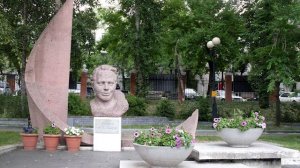 Аркадий Гайдар