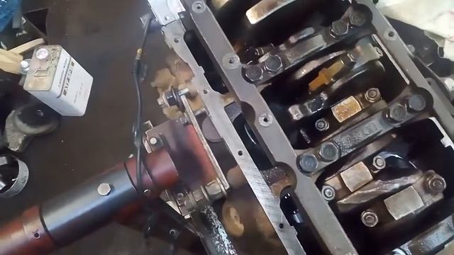 Про качество запчастей. Из двух компл. вкладышей собираем двигатель. смотреть онлайн