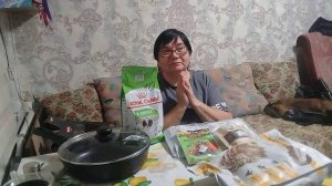 Виталий и Зоя в деревне - Готовлю обед . Подарки к Новому году