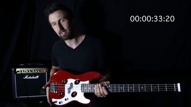 TRAVELER GUITAR TB 4P BASS - 60 SECOND REVIEW смотреть онлайн