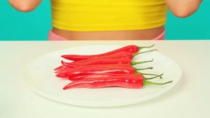 Большая, Средняя или Маленькая Тарелка Челлендж | Битвы с Едой от Funny Funny