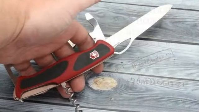 Многопредметный нож Victorinox RangerGrip 6 10.9553.MC смотреть онлайн