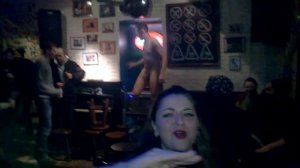 Голый мужик!