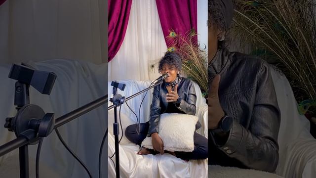 neon adejo - Eze ebube cover by N.JAY смотреть онлайн