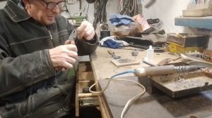 как просто напаять  бобышку на тросик