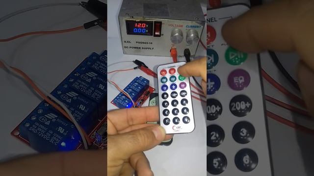 4 Channel 12v IR Controlled Relay Board works with Arduino IR remote смотреть онлайн