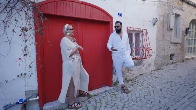 KOCAMDA KOCAM ( ORJİNAL KLİP ) ROMANTİK ERHAN Ft BAYAN ROMANTİK BU ADAM BENİM KOCAM