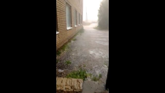 Град бьет по машинам смотреть онлайн
