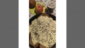 Пирог " Шарлотка" с топинамбуром с "шоколадной" корочкой.