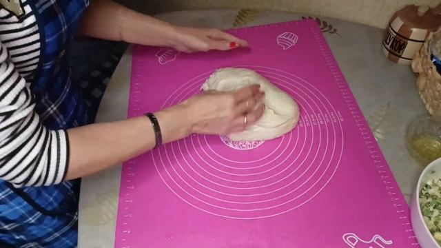 Пирожки жареные с яйцом и зелёным луком Самый ПРОСТОЙ и УДАЧНЫЙ рецепт смотреть онлайн