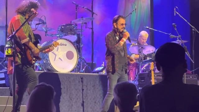 Ringo Starr & His All-Star Band смотреть онлайн