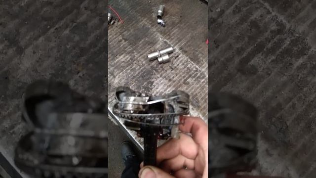 Клапан пробил поршень. смотреть онлайн