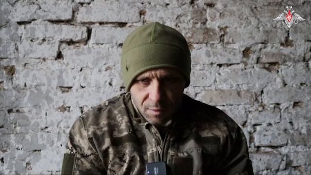 Командиры нам говорили, что в плену будут бить и издеваться смотреть онлайн