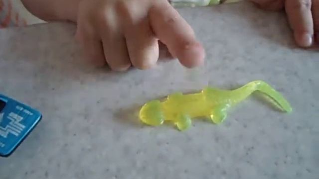 КАТАЕМ КРОКОДИЛА НА МАШИНЕ /CROWD CROCODILE ON THE MACHINE смотреть онлайн