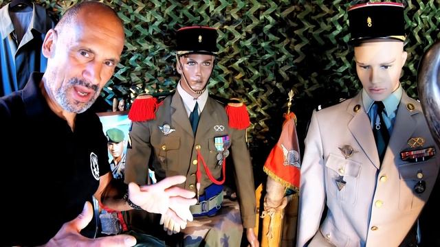 This Man Spent 17 Years In The French Foreign Legion - Souvenirs !