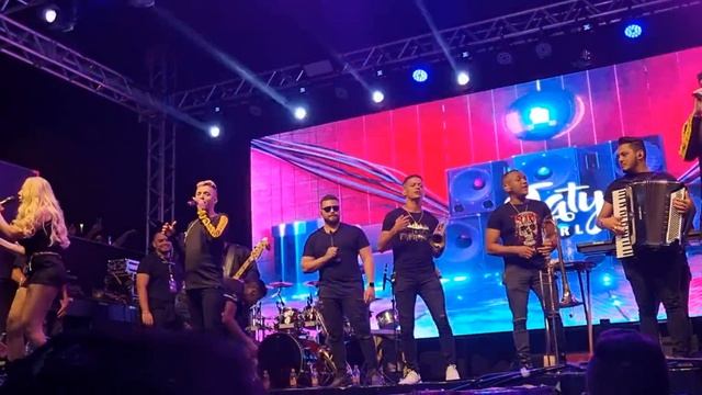 LOUCA NO SHOW DA TATY GIRL смотреть онлайн