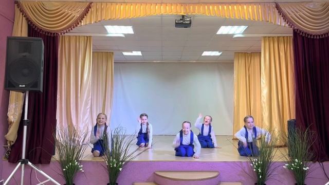 Хореографический коллектив «Светлячки» Побарабаним ? СДК СВЕТЛЫЙ пос. Светлое поле смотреть онлайн