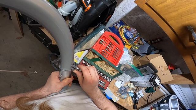 Installing an American Electric 115 100-Watt High Pressure Sodium Street Light In The Back Yard смотреть онлайн