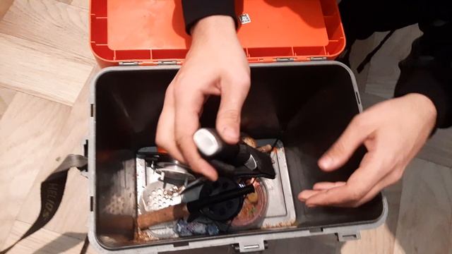 Рыболовный ящик.