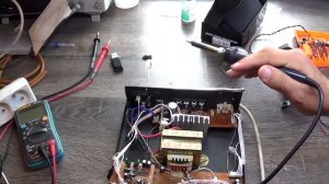 Хлопок в колонках при выключении усилителя