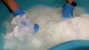 ASMR 🧽 sponge squeezing w 4 bottle mr.proper 🧴🧴🧴🧴