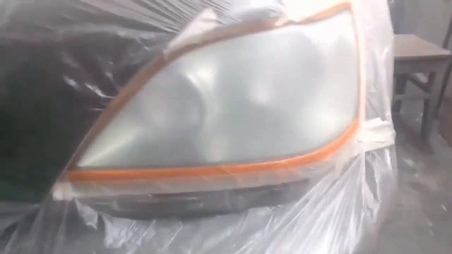 Восстанавливаем старые затертые фары, Покрываем фари лаком, Отличная идея своими руками! смотреть онлайн