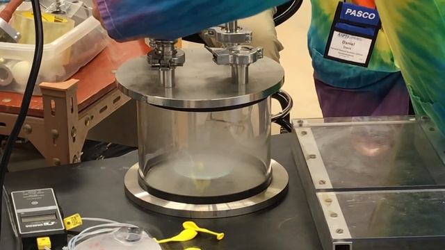 How to Make Solid Air in a Vacuum Chamber смотреть онлайн
