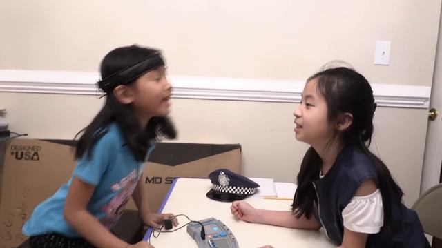 Pretend Play Police Use Lie Detector for shooting NERF смотреть онлайн
