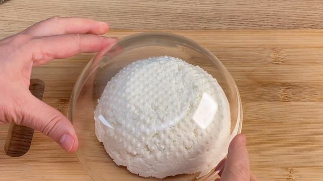 Przepis na ser, który można smażyć. Domowy ser Paneer. смотреть онлайн