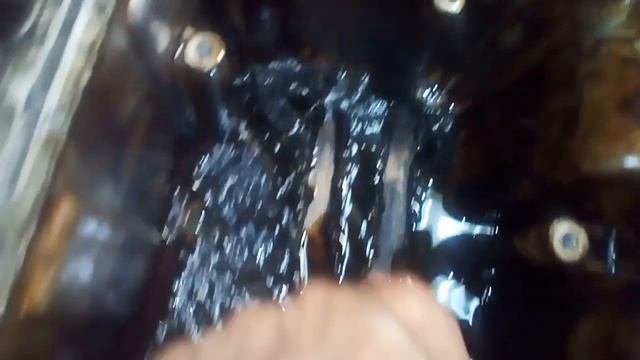 Масло в двигателе после 32 000 км. ч3. что в поддоне. смотреть онлайн